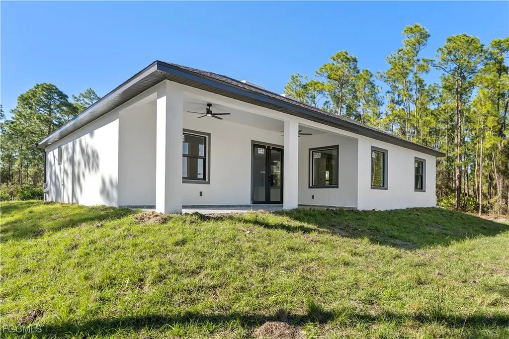 1112 Calvin Avenue Lehigh Acres FL 33972