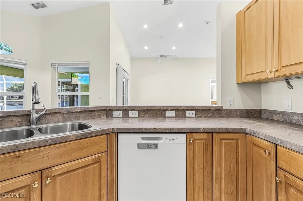 1503 NW 29th Place Cape Coral FL 33993