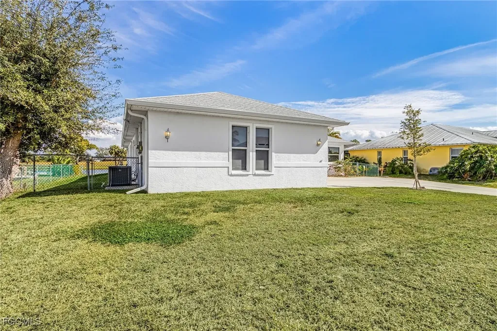 1503 NW 29th Place Cape Coral FL 33993
