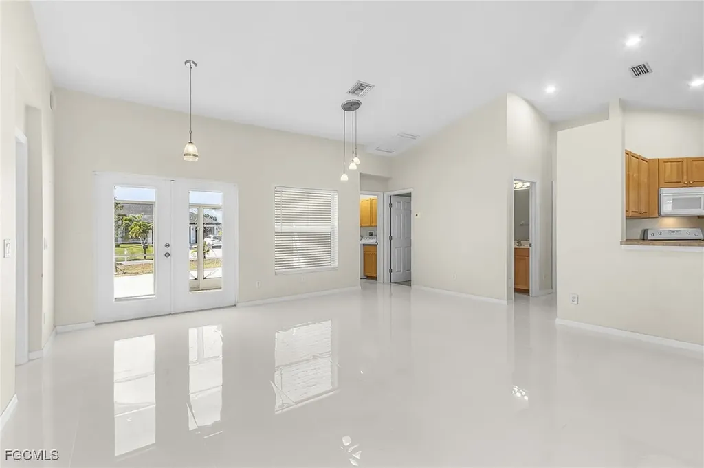 1503 NW 29th Place Cape Coral FL 33993