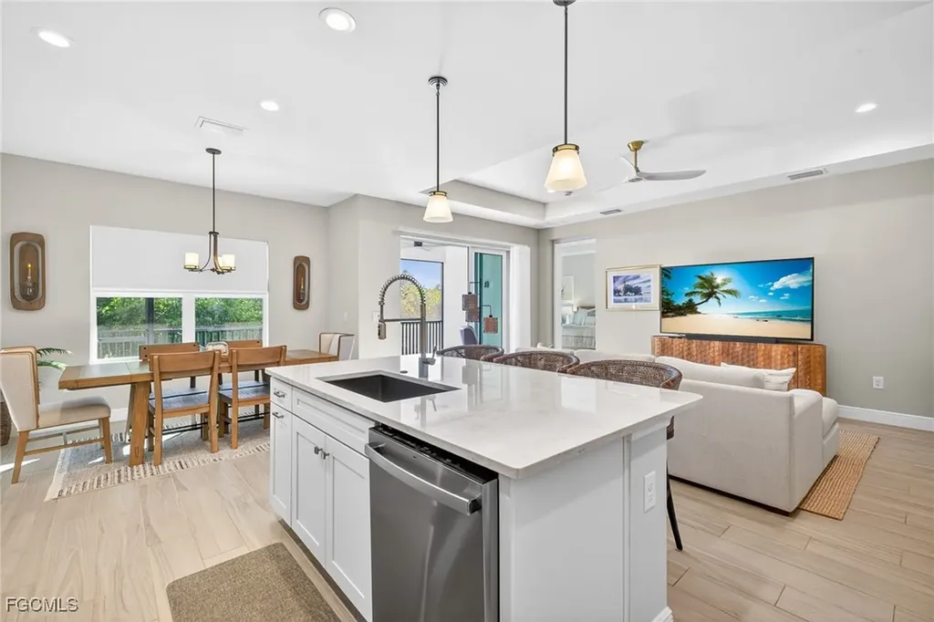 17827 Saddlebunch Key Fort Myers FL 33908