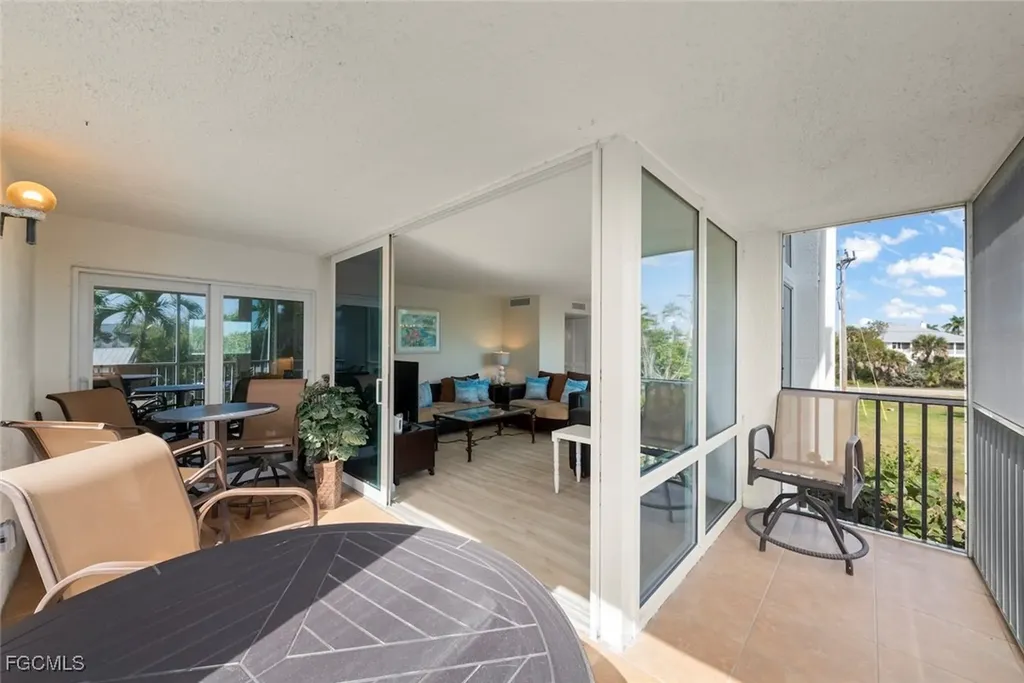 2265 W Gulf Drive Sanibel FL 33957