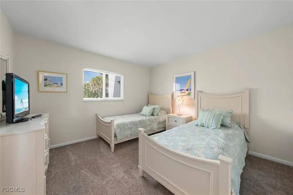 2265 W Gulf Drive Sanibel FL 33957