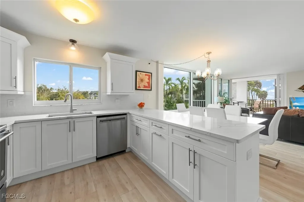 2265 W Gulf Drive Sanibel FL 33957