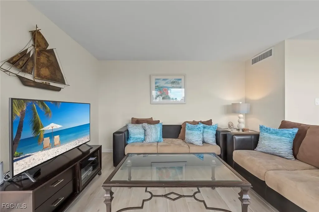 2265 W Gulf Drive Sanibel FL 33957