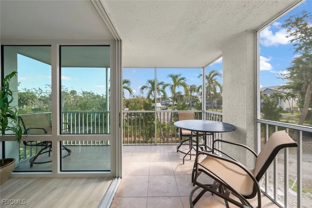 2265 W Gulf Drive Sanibel FL 33957