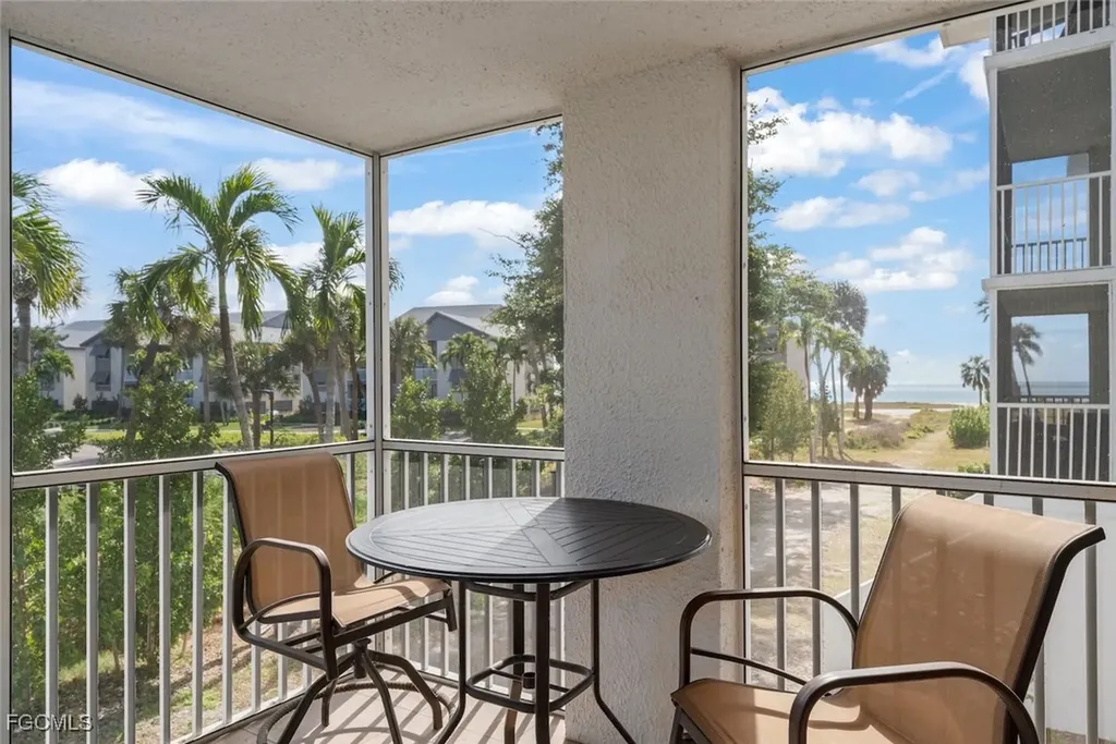 2265 W Gulf Drive Sanibel FL 33957