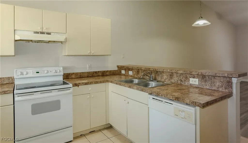 4612 25th Street SW Lehigh Acres FL 33973