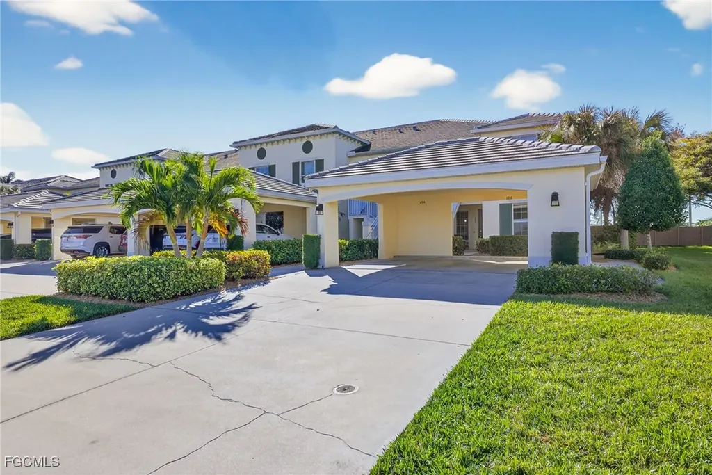 9941 Periwinkle Preserve Lane Fort Myers FL 33919
