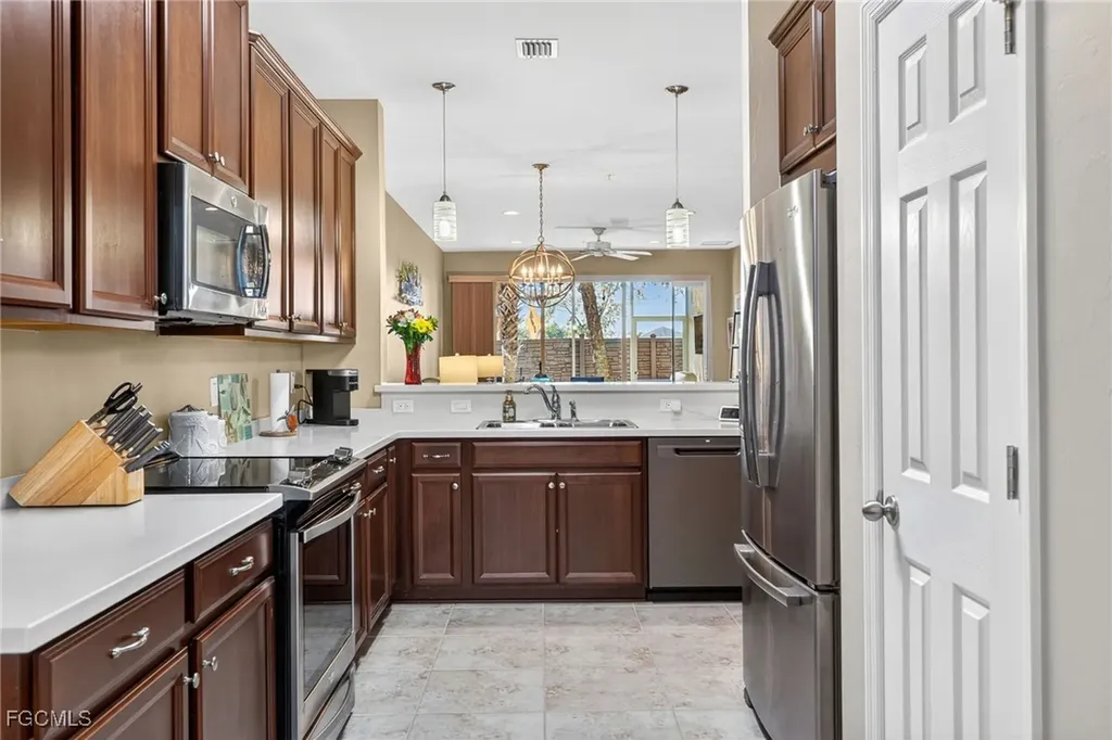 9941 Periwinkle Preserve Lane Fort Myers FL 33919