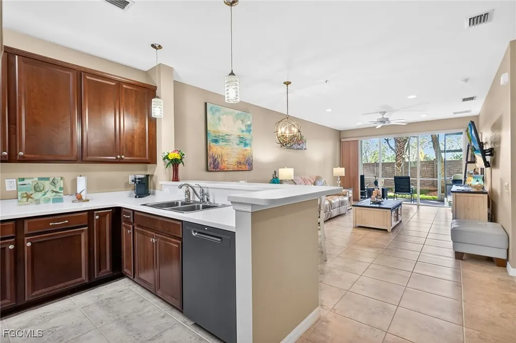 9941 Periwinkle Preserve Lane Fort Myers FL 33919