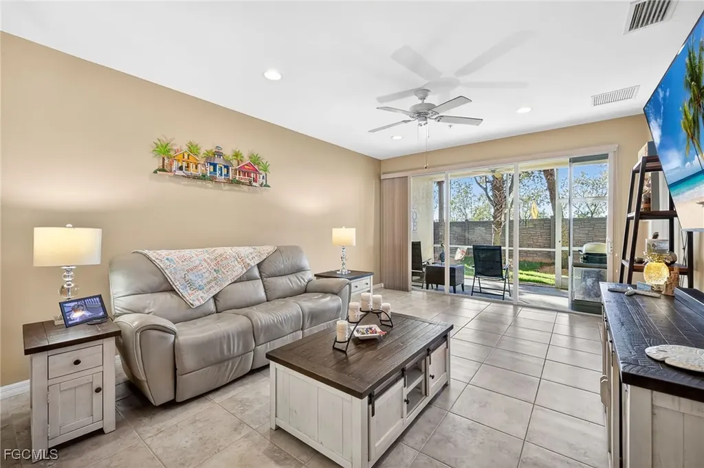 9941 Periwinkle Preserve Lane Fort Myers FL 33919