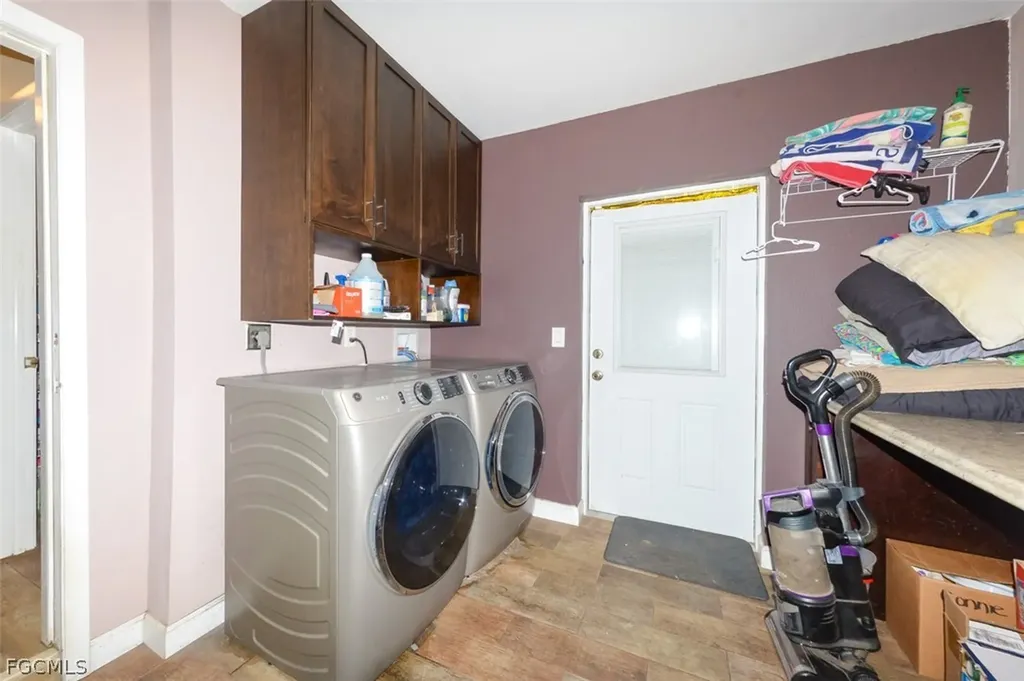 15581 Old Olga Road Alva FL 33920