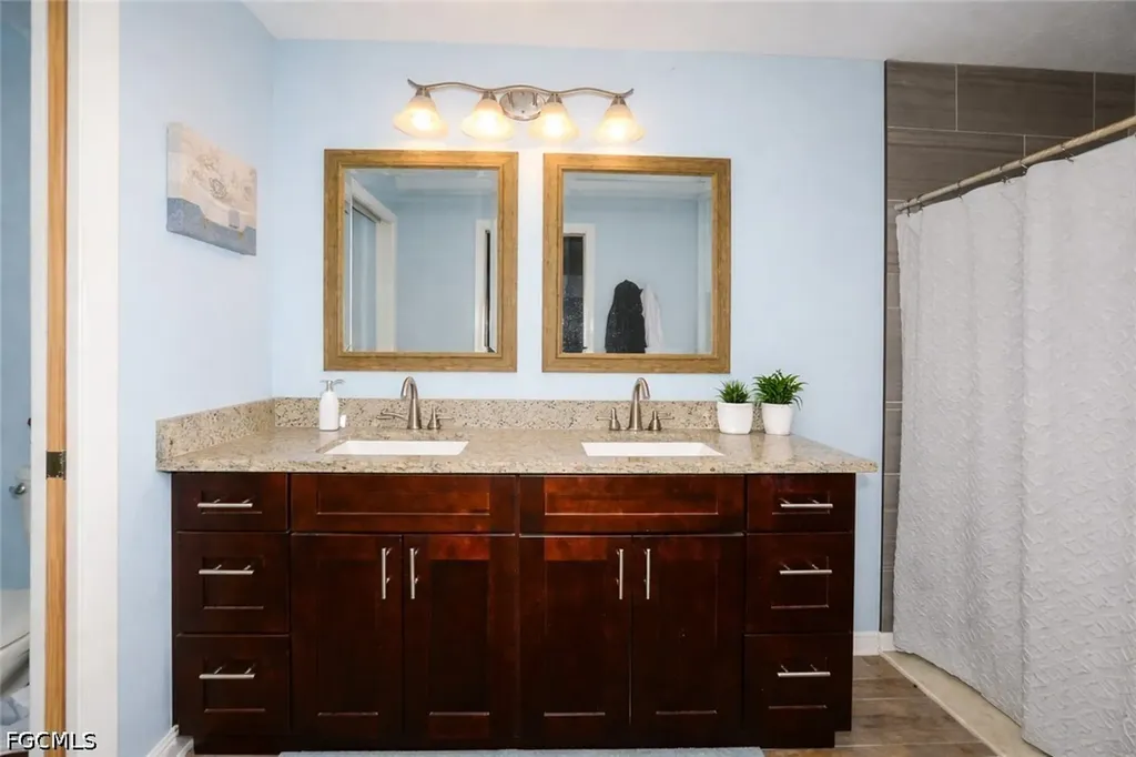 15581 Old Olga Road Alva FL 33920