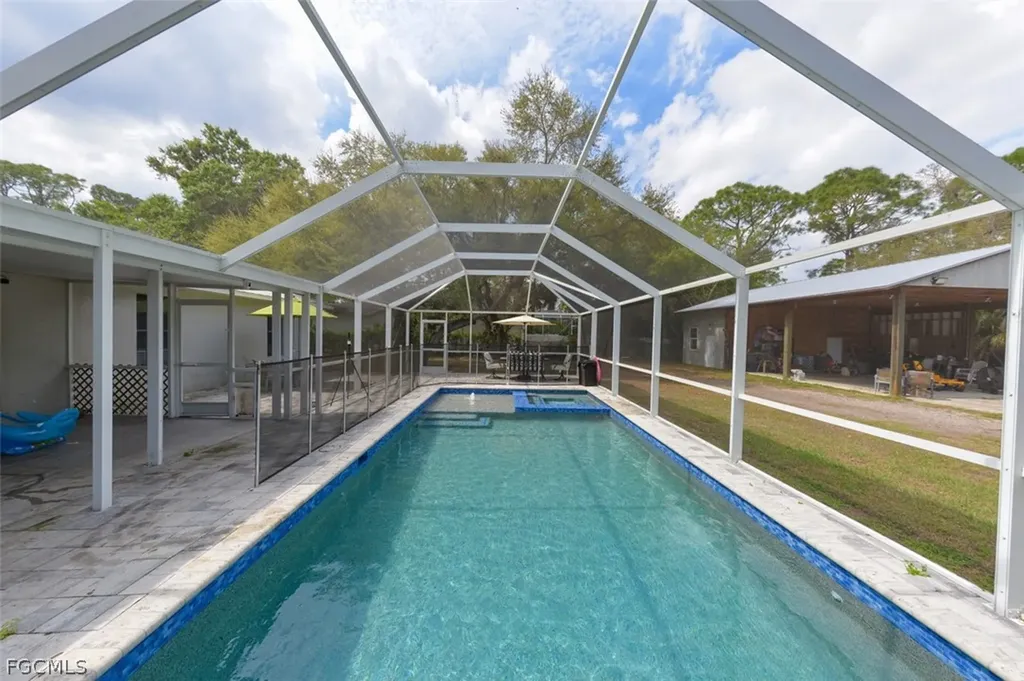 15581 Old Olga Road Alva FL 33920