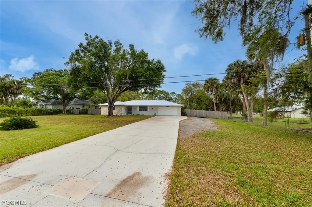 15581 Old Olga Road Alva FL 33920