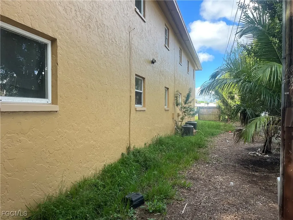 2055 Braman Avenue Fort Myers FL 33901