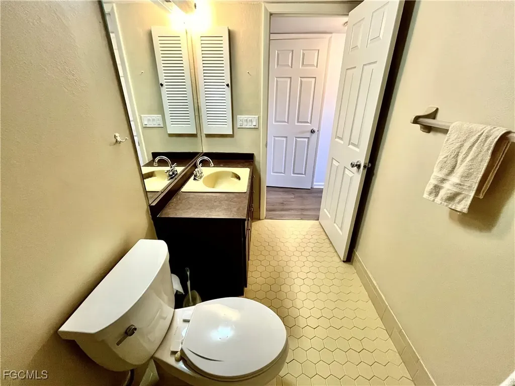 1356 Myerlee Country Club Boulevard Fort Myers FL 33919