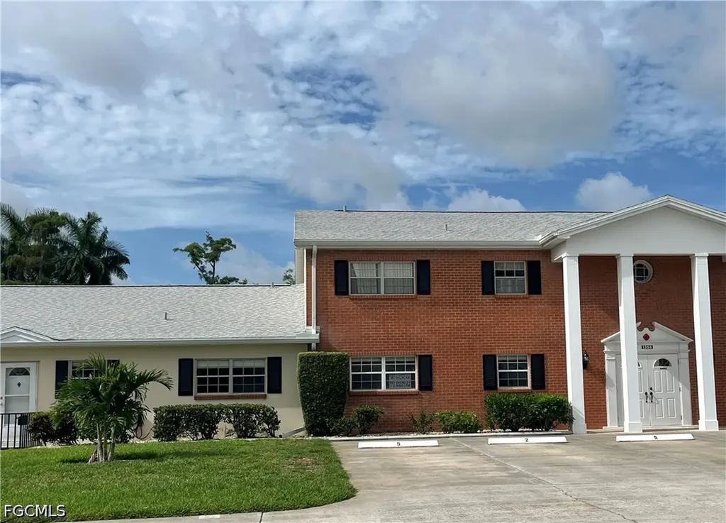 1356 Myerlee Country Club Boulevard Fort Myers FL 33919