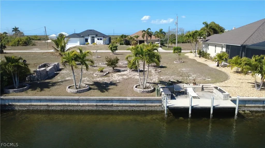 1433 NW 41st Place Cape Coral FL 33993