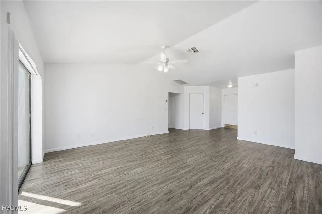 224 SE 31st Terrace Cape Coral FL 33904