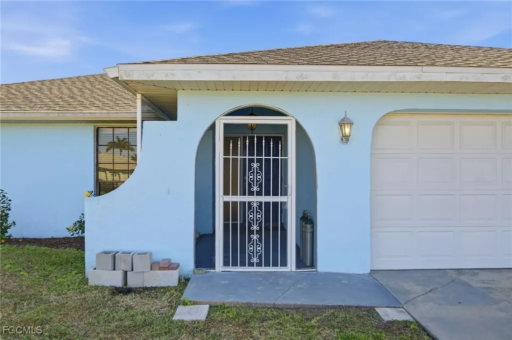 224 SE 31st Terrace Cape Coral FL 33904