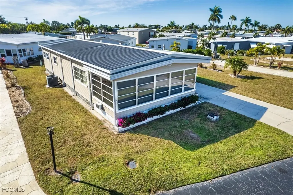 356 Mattie Avenue Fort Myers FL 33908