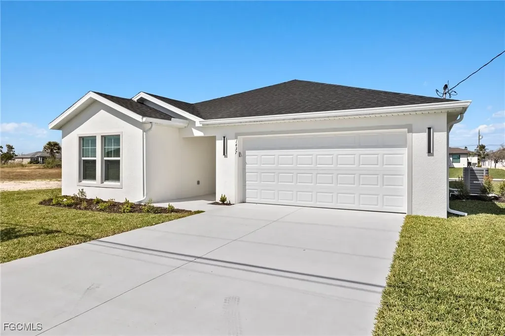 1437 NW 2nd Street Cape Coral FL 33993