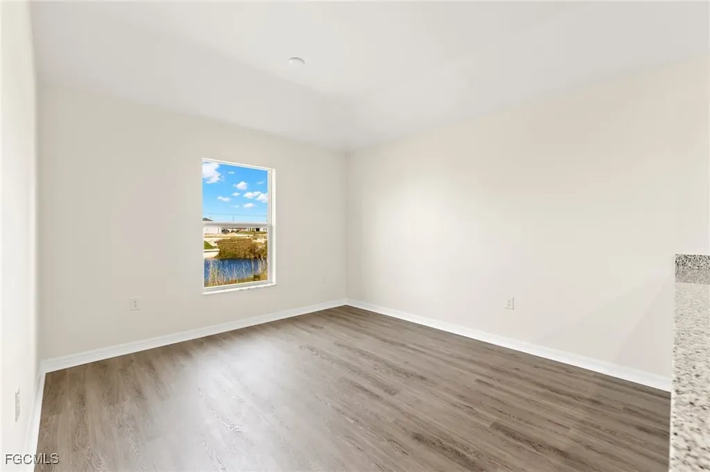 1437 NW 2nd Street Cape Coral FL 33993