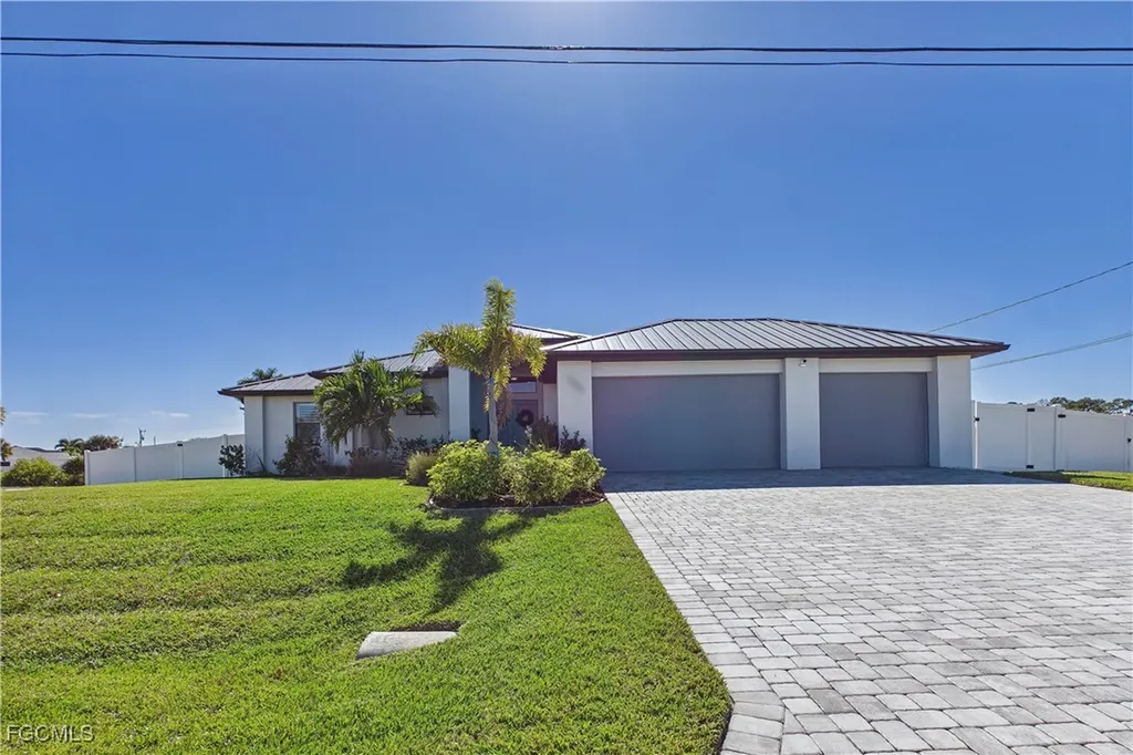 3302 NW 18th Street Cape Coral FL 33993