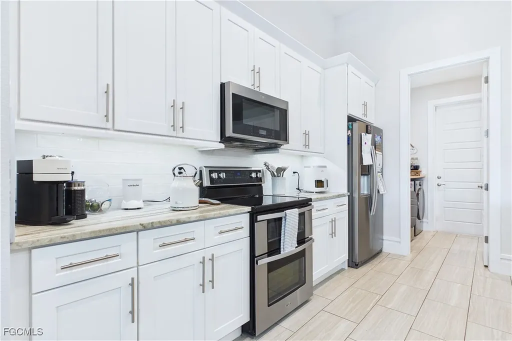 3302 NW 18th Street Cape Coral FL 33993
