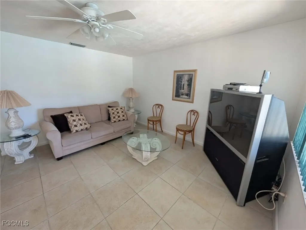 1111 Cape Coral Parkway W Cape Coral FL 33914
