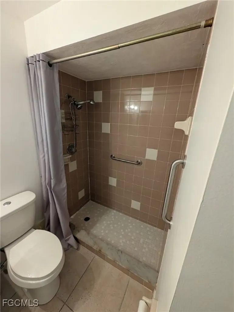 1111 Cape Coral Parkway W Cape Coral FL 33914
