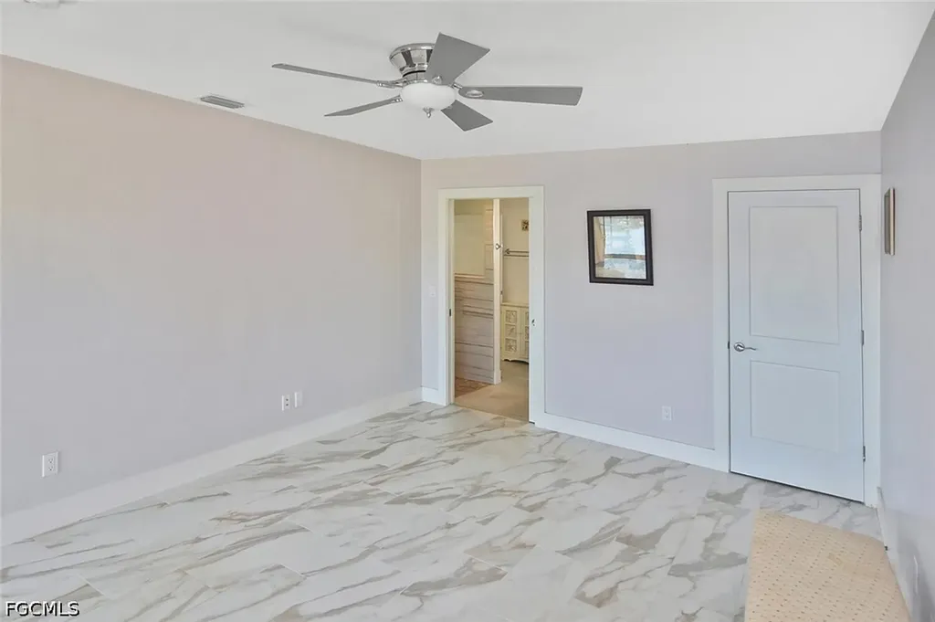 4299 Island Circle Fort Myers FL 33919