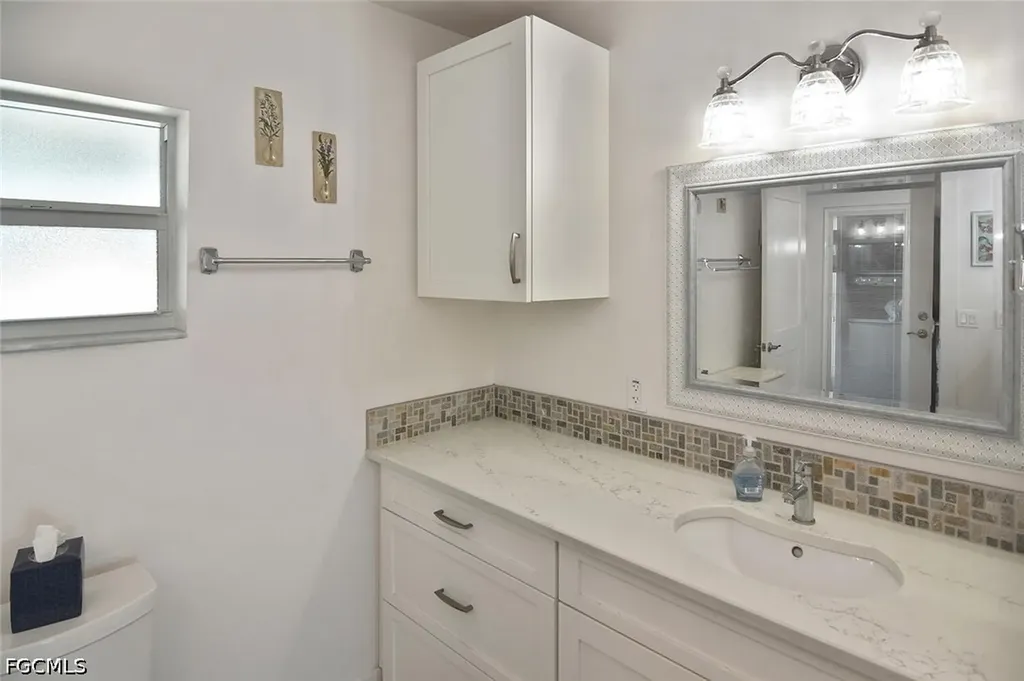 4299 Island Circle Fort Myers FL 33919