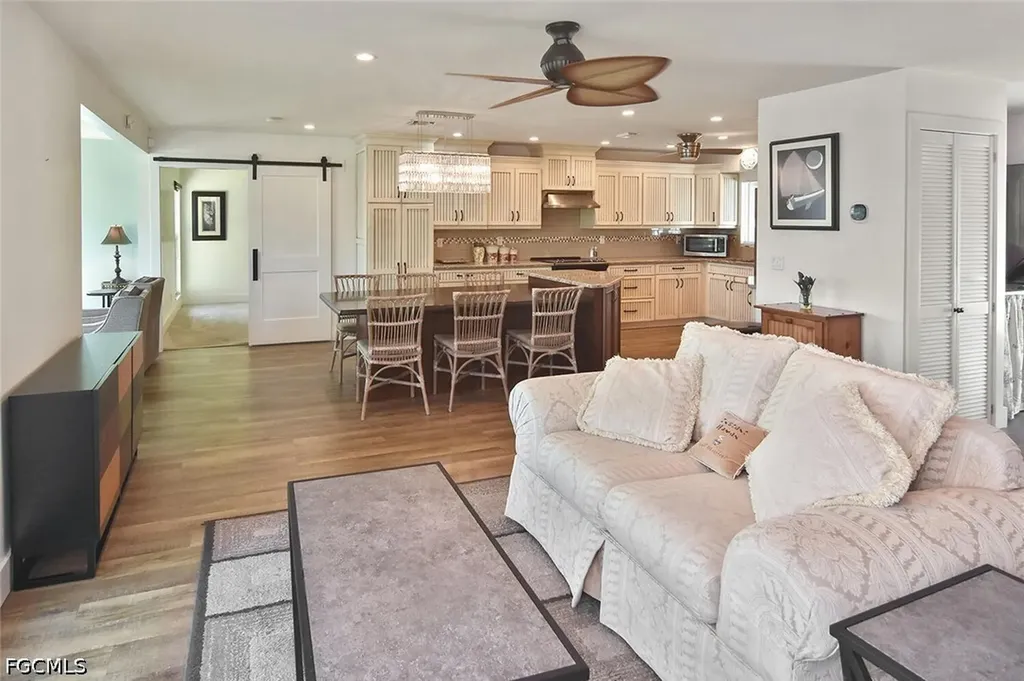 4299 Island Circle Fort Myers FL 33919