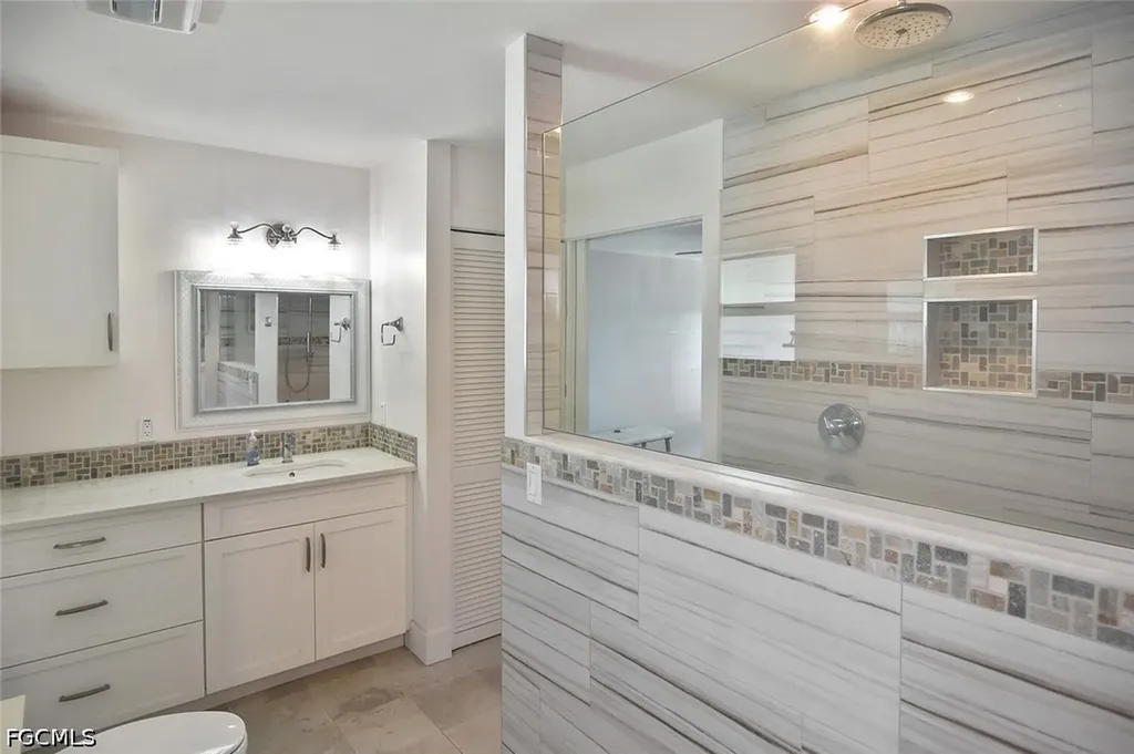 4299 Island Circle Fort Myers FL 33919