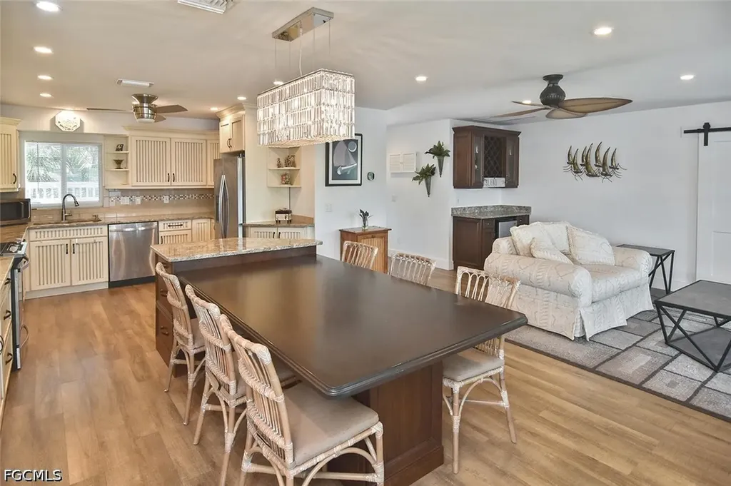 4299 Island Circle Fort Myers FL 33919
