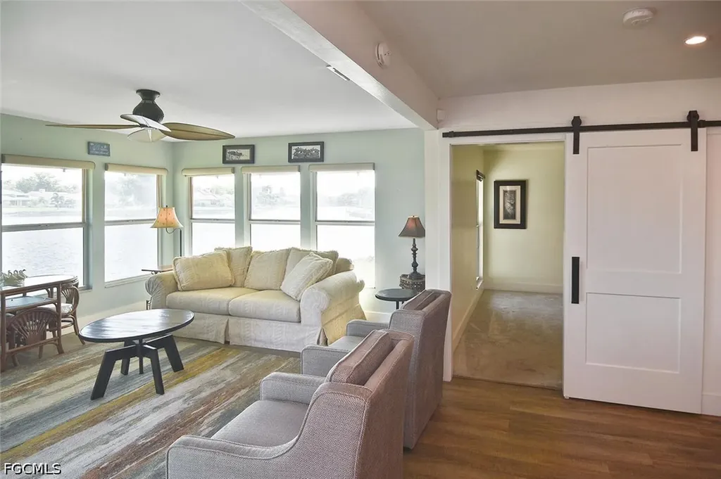 4299 Island Circle Fort Myers FL 33919