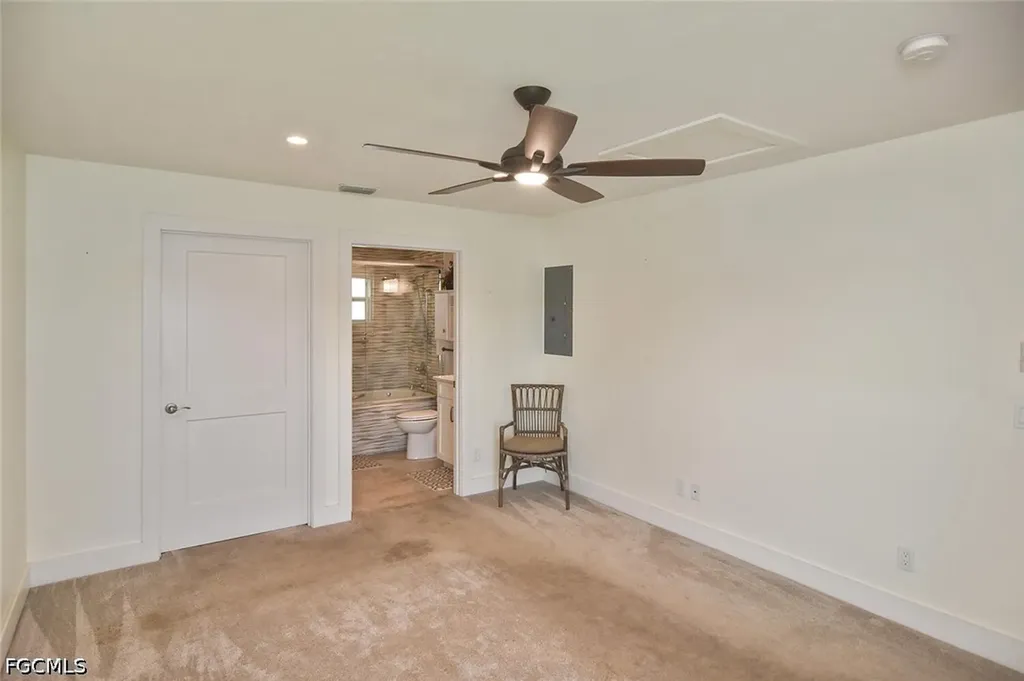 4299 Island Circle Fort Myers FL 33919