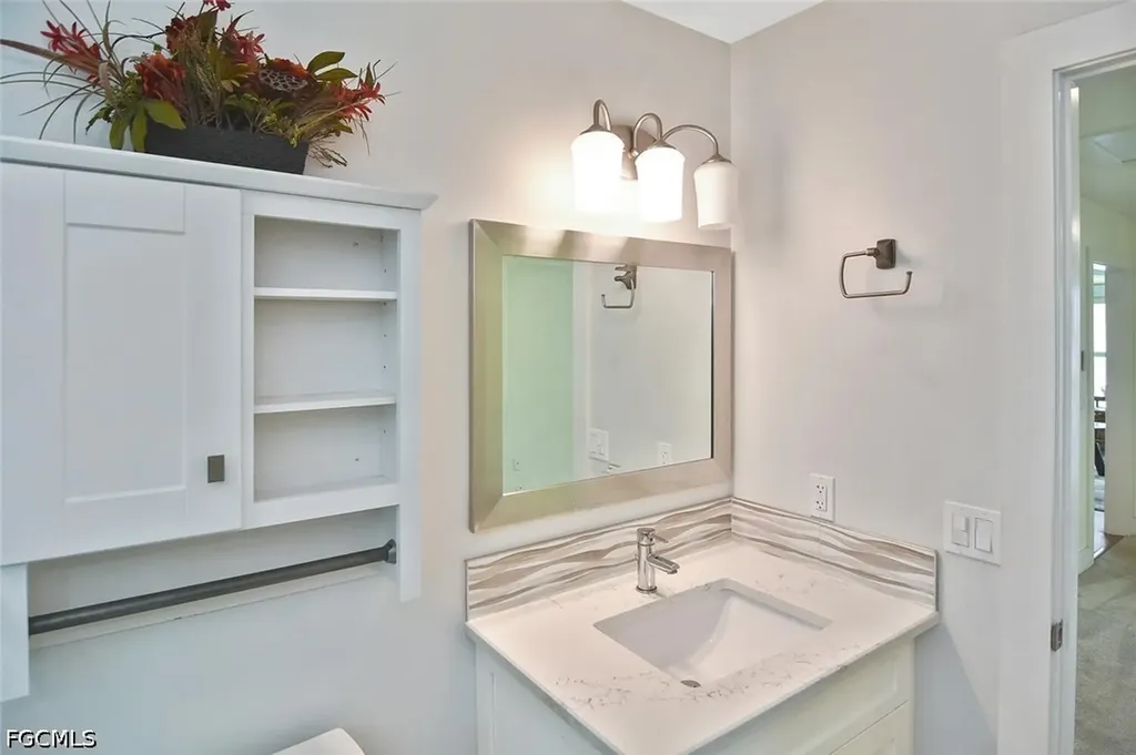 4299 Island Circle Fort Myers FL 33919