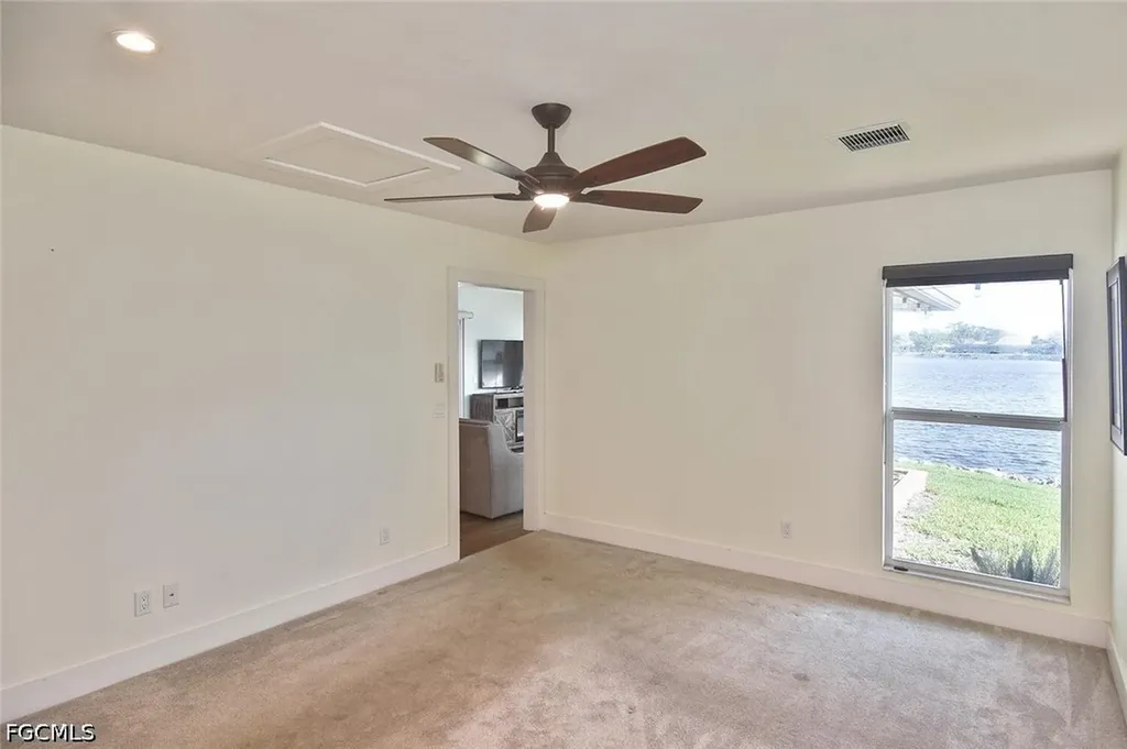 4299 Island Circle Fort Myers FL 33919