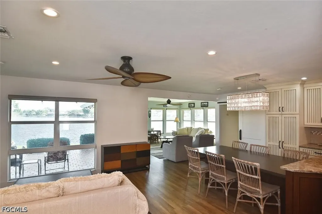 4299 Island Circle Fort Myers FL 33919