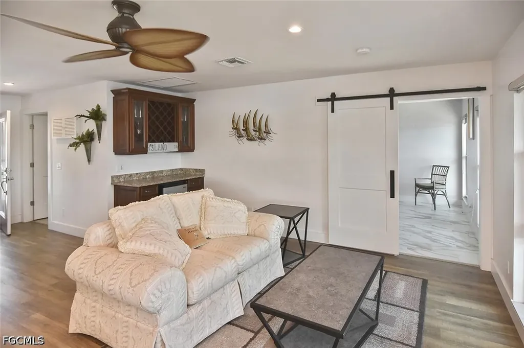 4299 Island Circle Fort Myers FL 33919