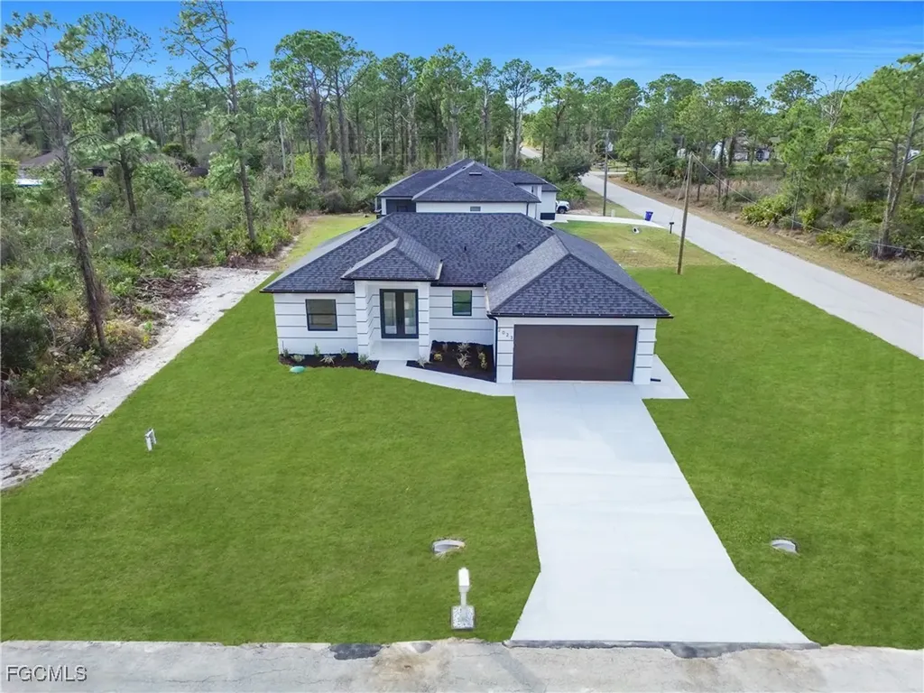 2023 Canton Avenue Alva FL 33920