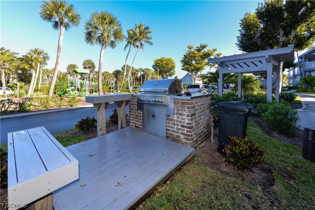 2255 W Gulf Drive Sanibel FL 33957