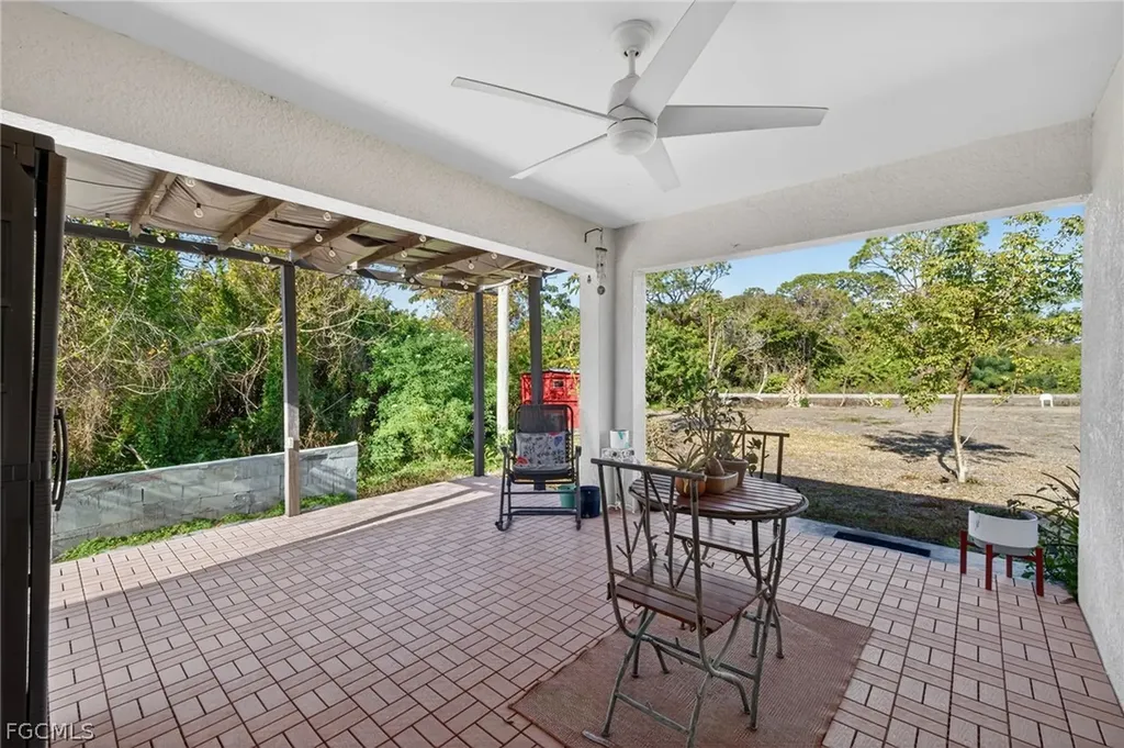 11249 / 11261 6th Avenue Punta Gorda FL 33955
