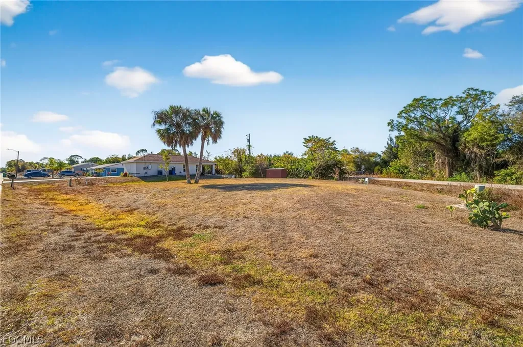 11249 / 11261 6th Avenue Punta Gorda FL 33955