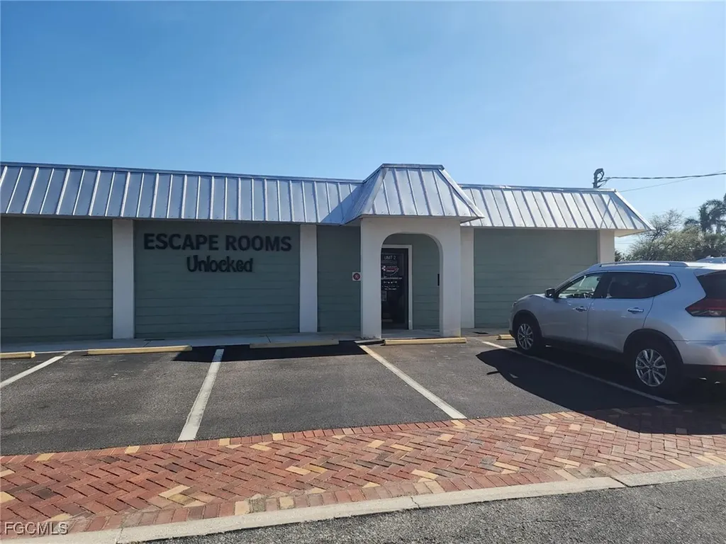 401 E Olympia Avenue Punta Gorda FL 33950