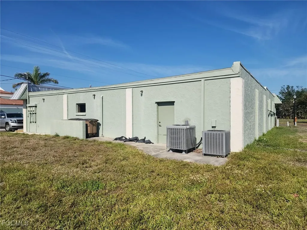 401 E Olympia Avenue Punta Gorda FL 33950